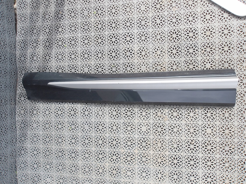 фото №1, Молдинг двері права передня перед audi q3 ii