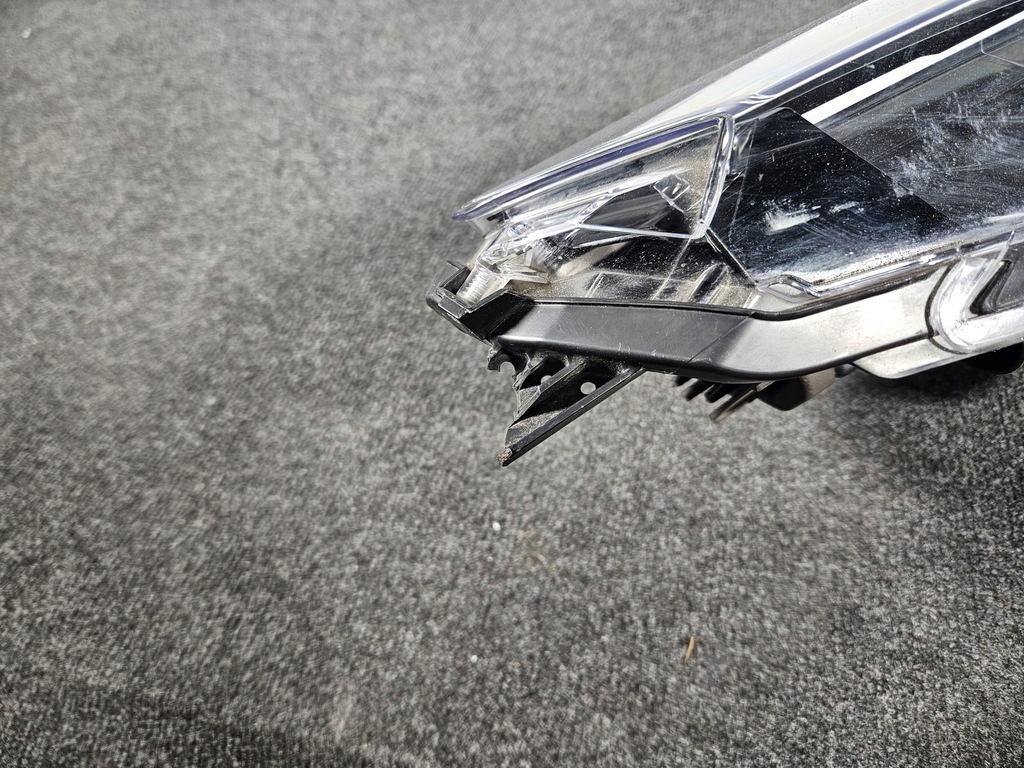 фото №9, Toyota corolla cross full led лампа ліва лівий перед europa hasco 16-184