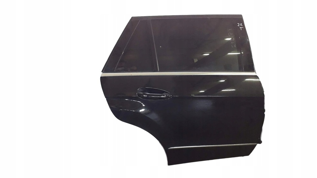 фото №1, Mercedes w 212 двері задня