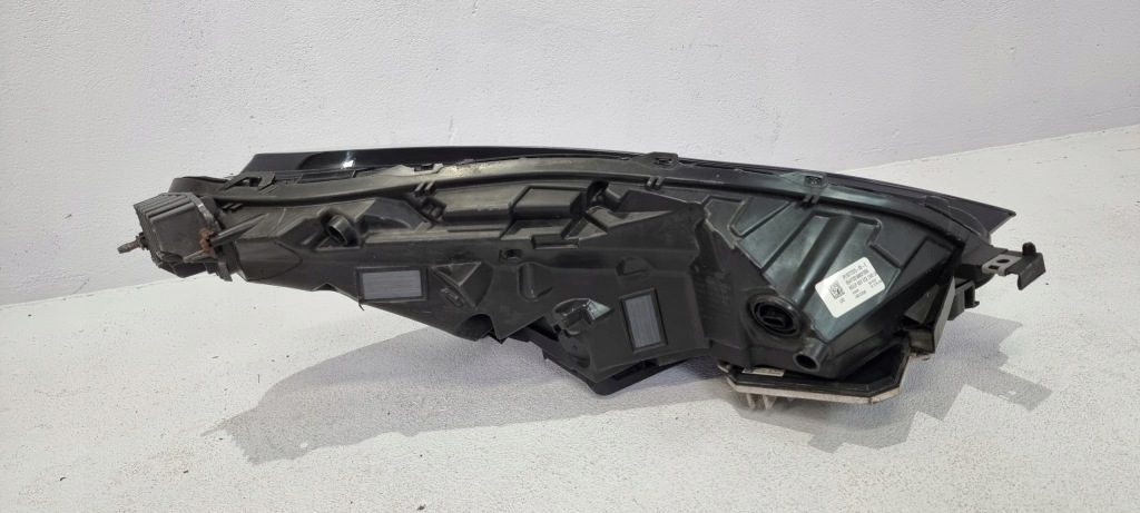 Фара левый перед передняя tesla 3 full led 17- в Украине