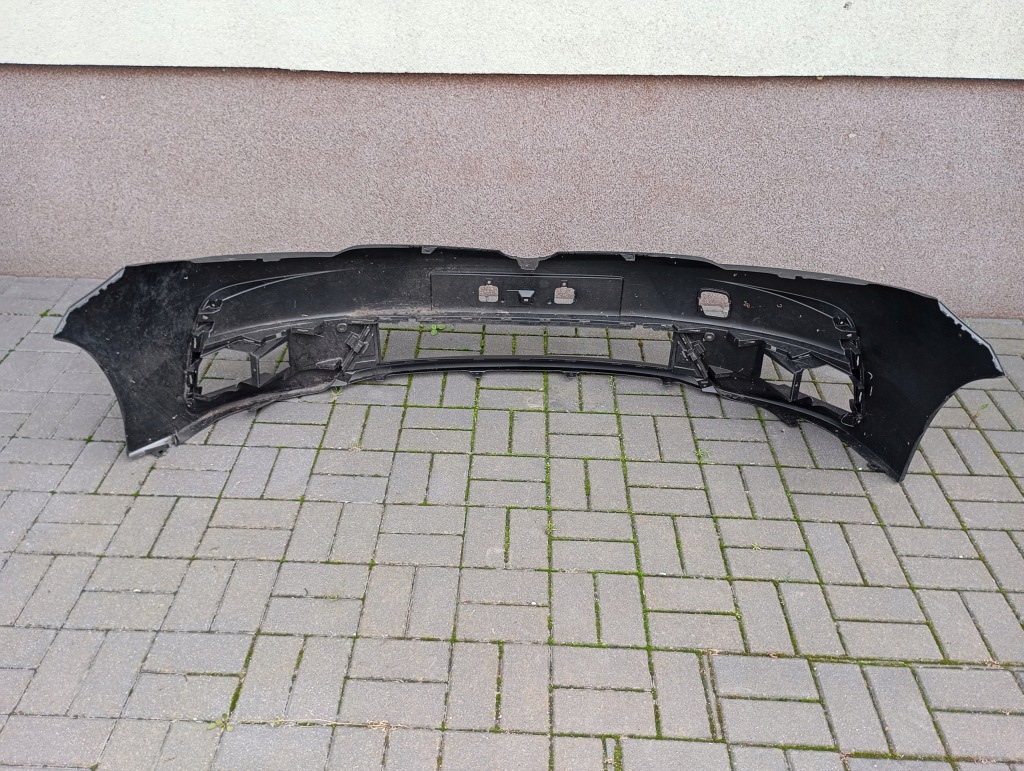 Бампер передній перед toyota corolla e16 рестайлінг  16- Недорого