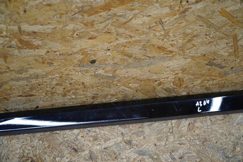 Рейлинг крыша левое  8y0853855 brillantschwardz audi a3 8y sportback рестайлинг  24- в Украине