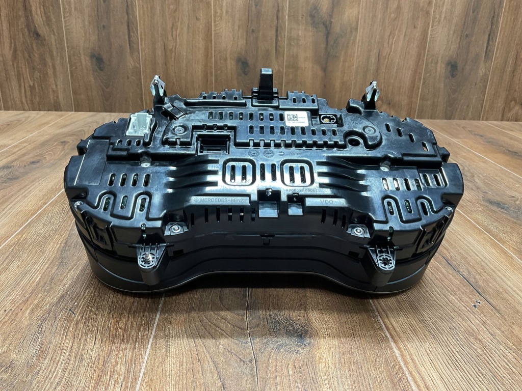 Панель mercedes w253 c253 w205 a2059009046. Цена