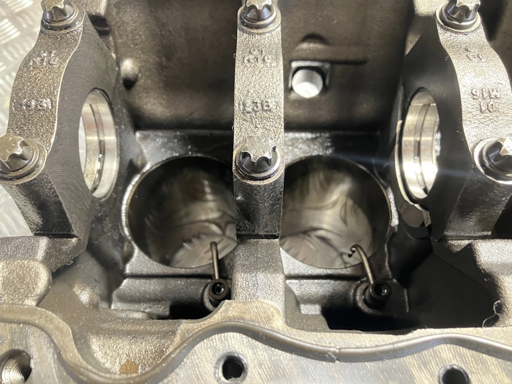 фото №9, Блок двигуна mercedes c klasa w205 1.6 cdi 626951