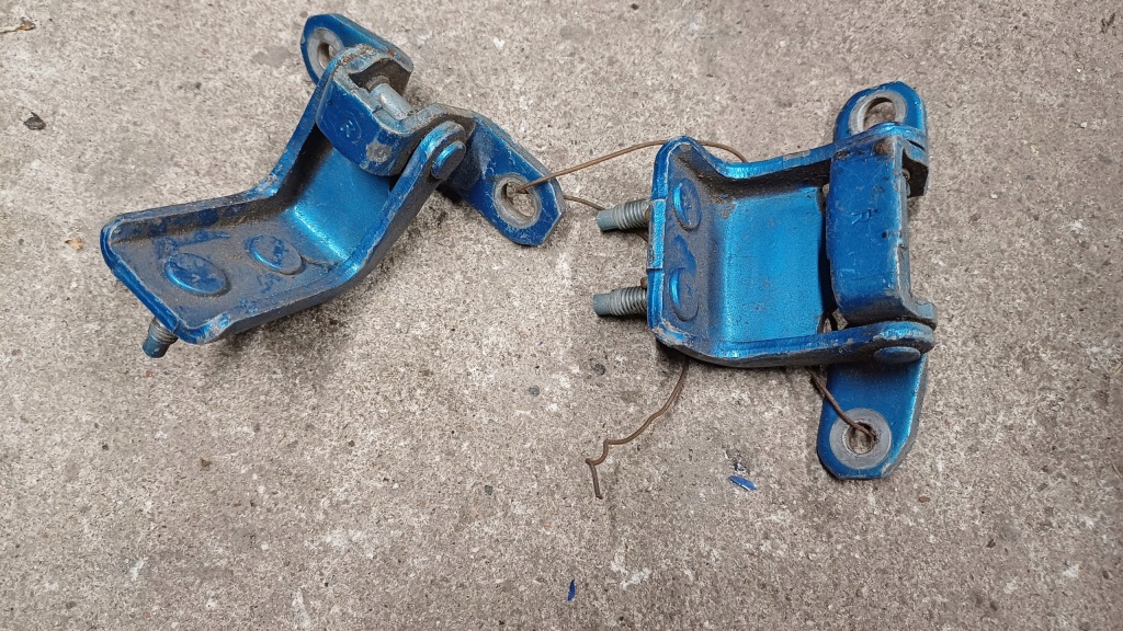 фото №1, Suzuki alto 08-14 петля дверь правый задняя комплект