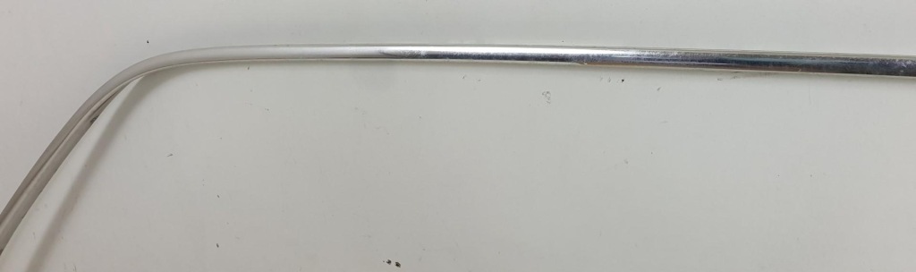 Молдинг кузовна права хром mercedes w126 в Україні