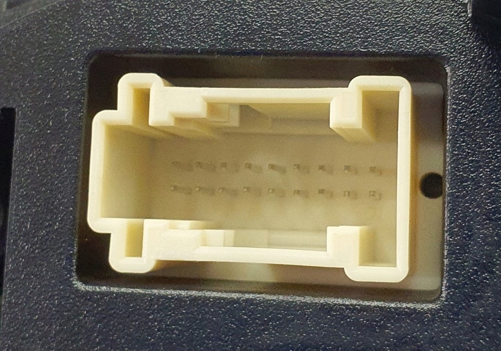 фото №9, Счетчик mercedes r lift w251 5.5 a1649008900 euro