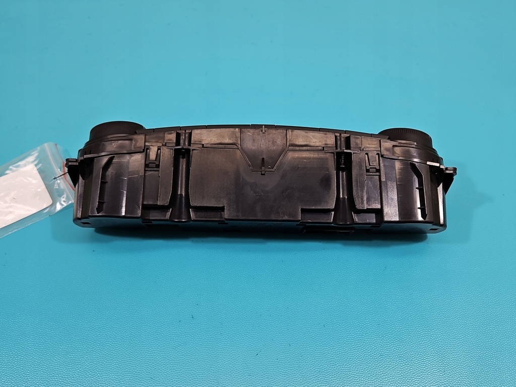 фото №8, Консоль панель обдув mercedes w211 2118300490