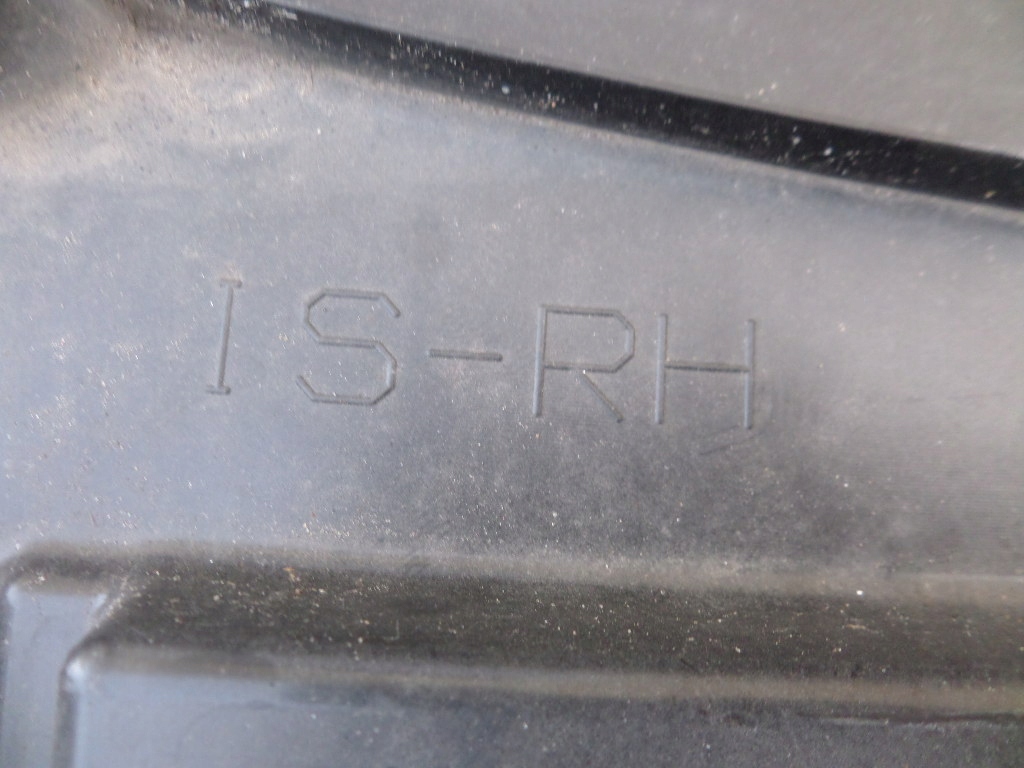 Накладка нижня двигуна коробки підвіска lexus is300h Недорого