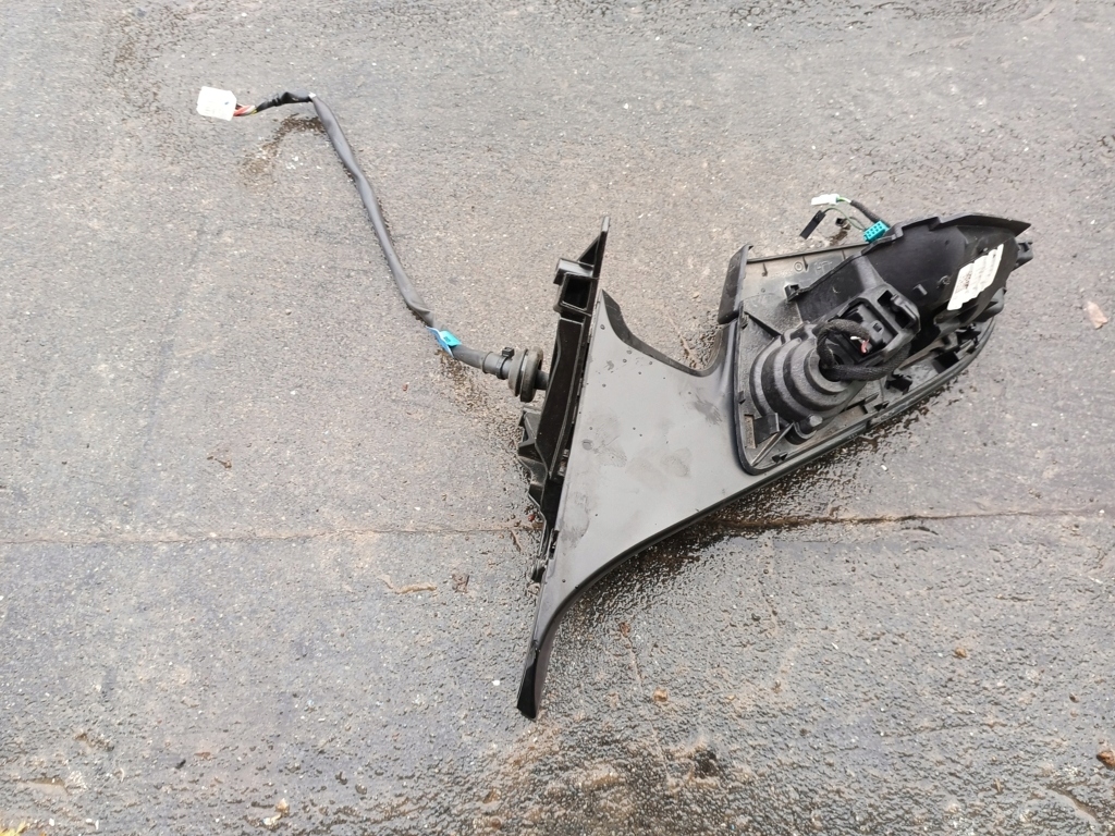 Купити Tesla model y 2019- дзеркало ліва зовнішнє 1647719-00-c