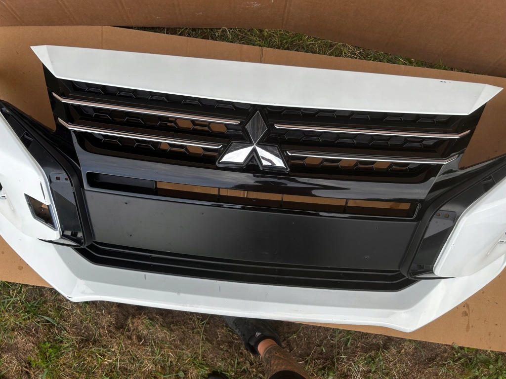 фото №6, Mitsubishi space star ii lift решётка радиатора бампер перед передний anex