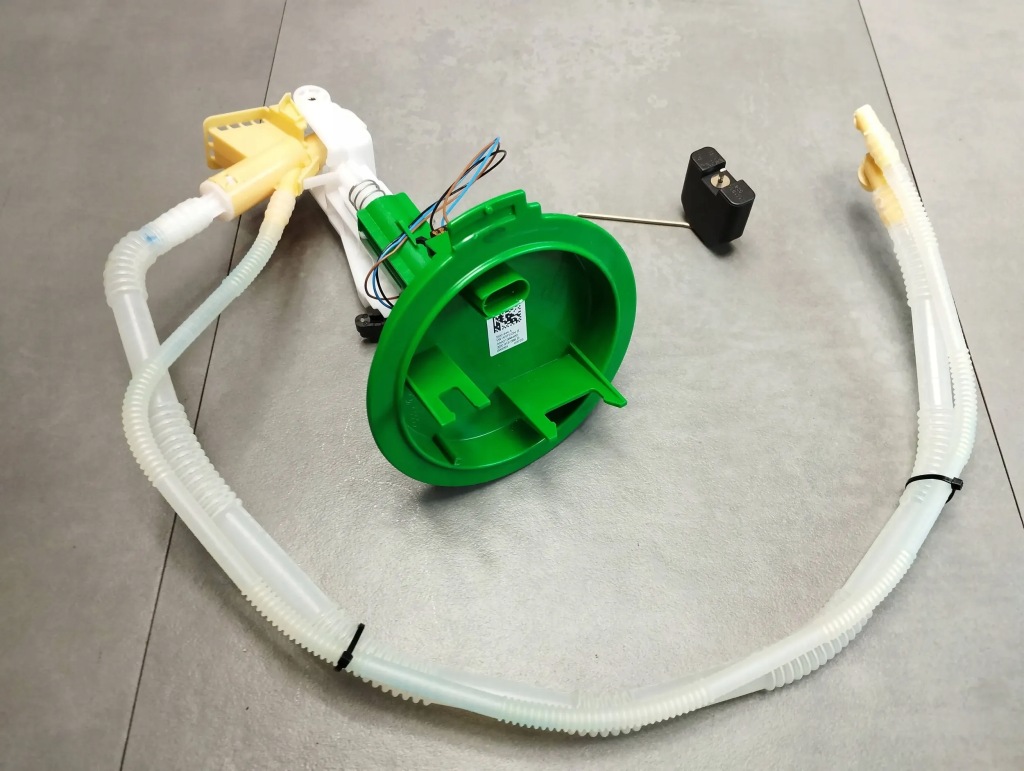 фото №1, Vw arteon r 2.0 tfsi датчик рівня пального 3q0919098d