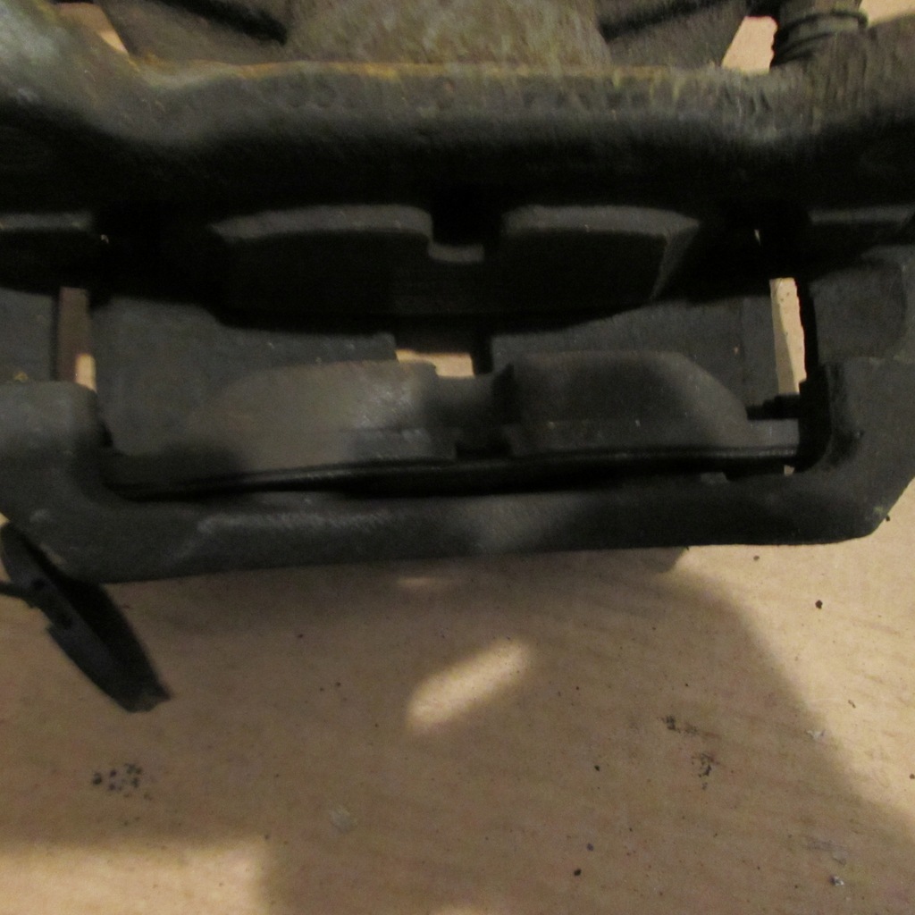 фото №5, Супорт гальмівний перед seat leon iii kombi 1,4 tsi