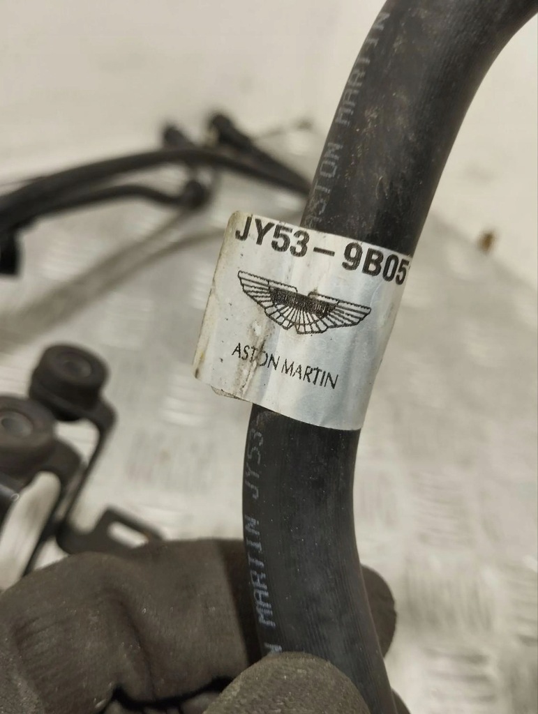 фото №7, Aston martin db11 2019 шланг топлива hy539b051ab