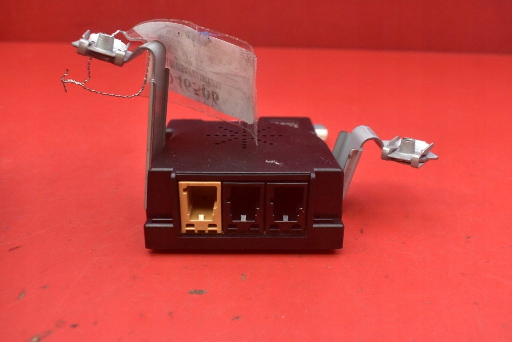 фото №5, Усилитель антенны 8p4035225 7617310103 audi a3 8p 04-08