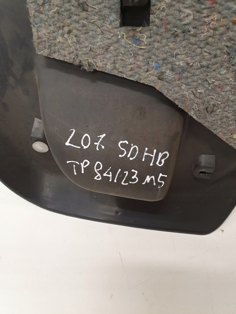 фото №16, Peugeot 207 оббивка пластик кришки багажника