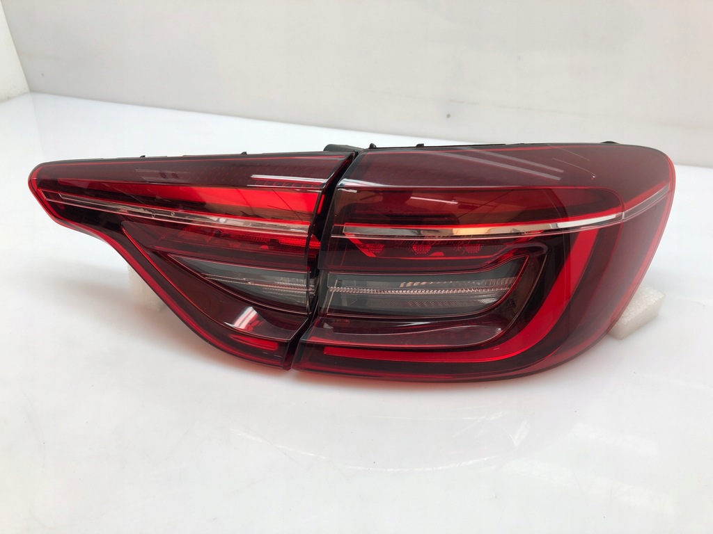 фото №1, Лампа renault clio iv правая сторона