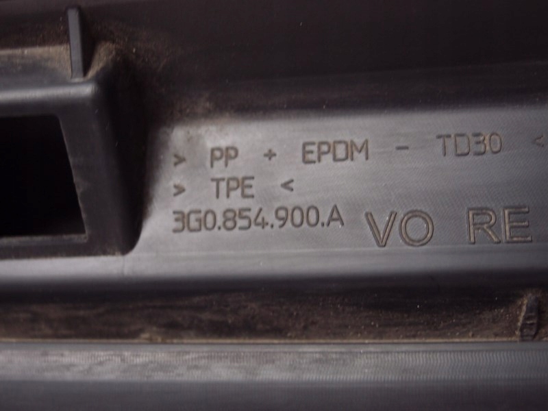 фото №9, Молдинг двері правий перед 3g0854900 vw passat b8