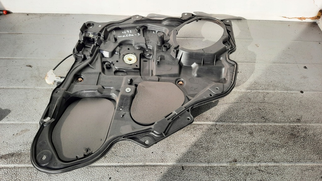 фото №1, Підйомник скло лівий задня mazda 3 05r