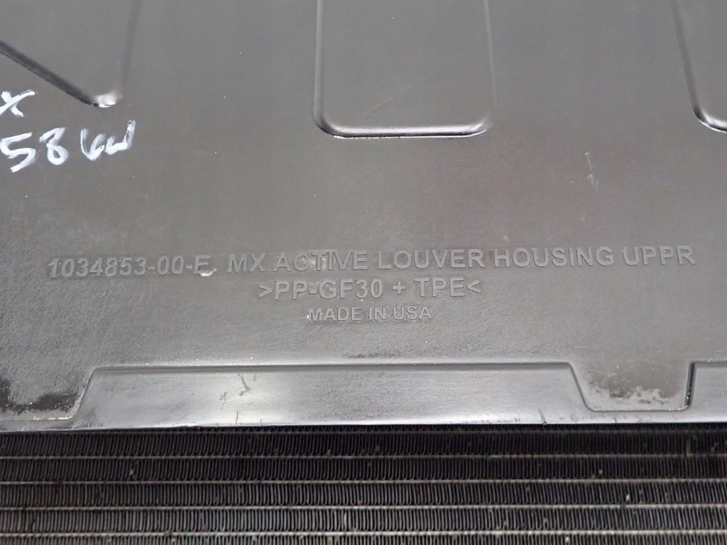 Комплект радиатор воды кондиционер вентилятор tesla model x 1034853-00-e 1048500-00-f с Разборки