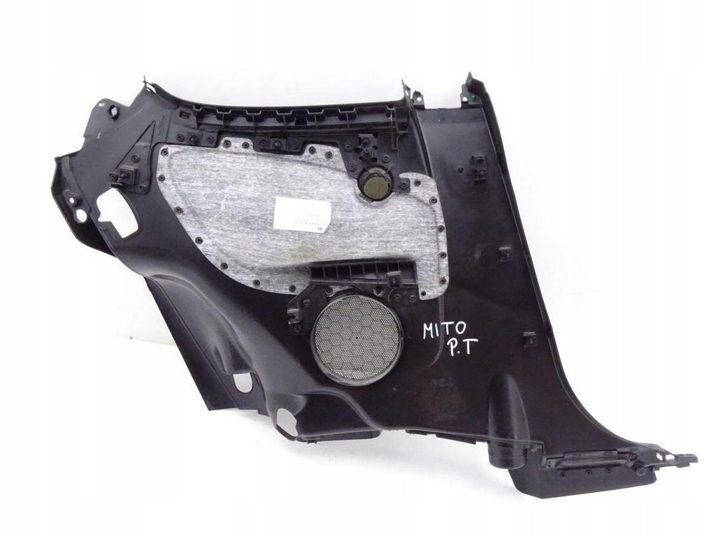 фото №2, Alfa romeo mito 08-18 обшивка оббивка правий задня