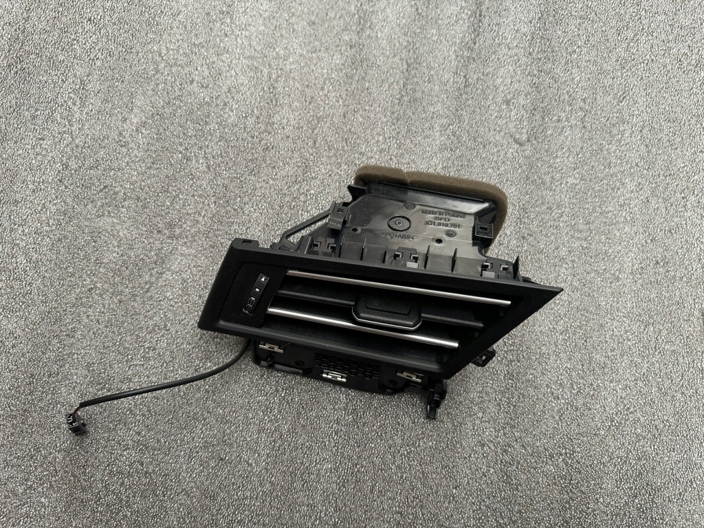 фото №1, Vw passat b8 3g1819701 arteon решётка обдув....