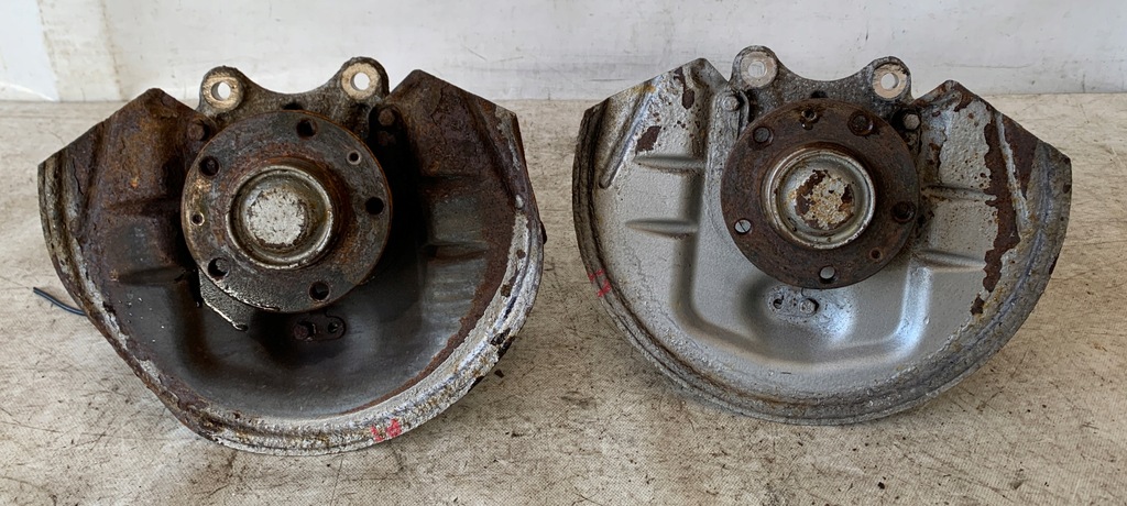 фото №1, Поворотный кулак ступица задняя правая левая citroen c5 iii x7