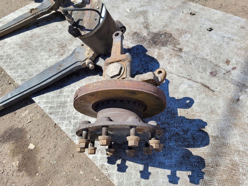 фото №10, Oś балка перед передняя комплектная ступица поворотный кулак volvo fe 6x2 d7e e-5