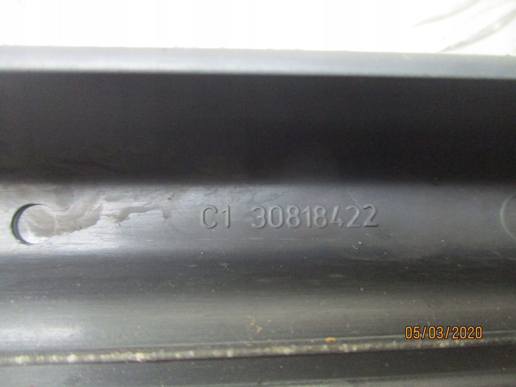 фото №7, Молдинг порог внутренняя правый перед volvo v40 i