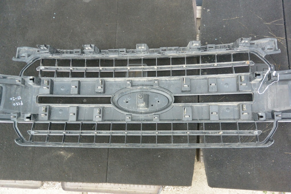 фото №12, Решітка радіатора решітка радіатора бампера перед ford f150 18-20