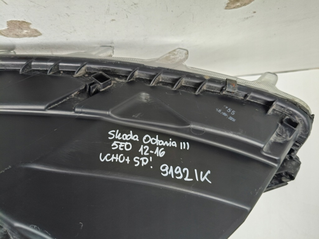 фото №9, Лампа правая фара skoda octavia iii 3 5e 5e0 12-16