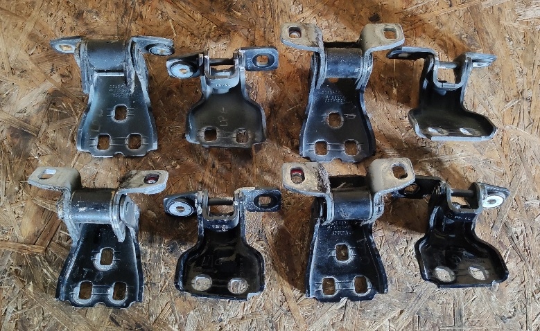 фото №1, Петлі двері правий задня jeep grand cherokee wk