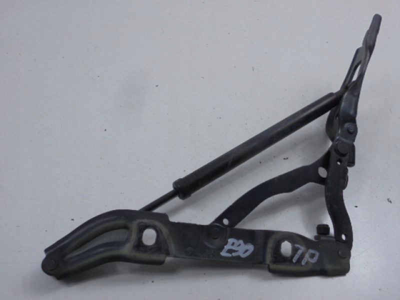 фото №8, Bmw 3 e90 петля крышки багажника задняя правый 7060628