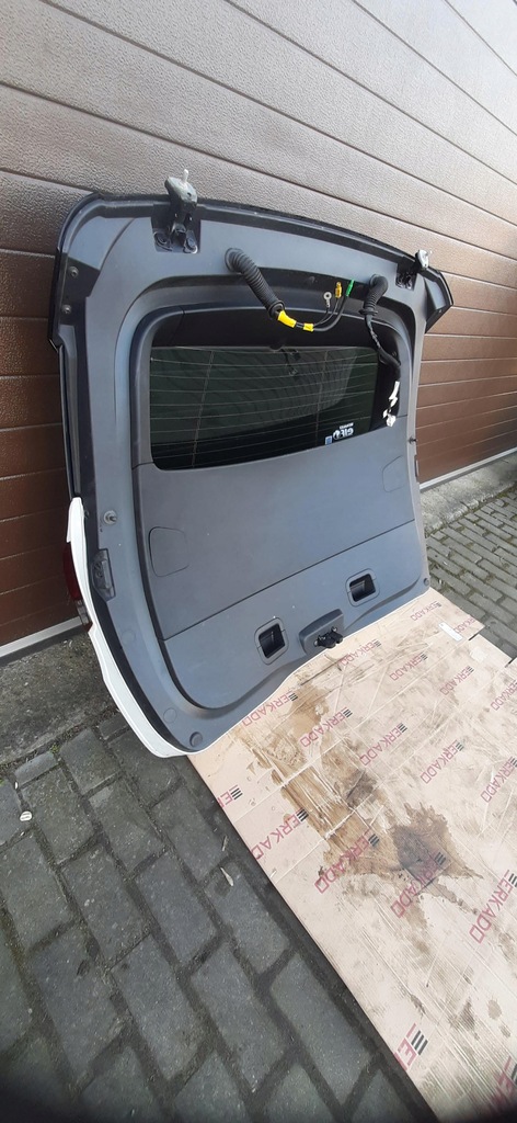 фото №11, Крышка багажника задняя задняя багажника teqnc камера белый перламутр renault scenic iv