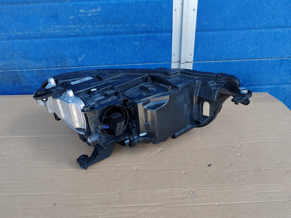 фото №4, Лампа vw t-roc full led matrix-beam 2ga941035am b.ładna