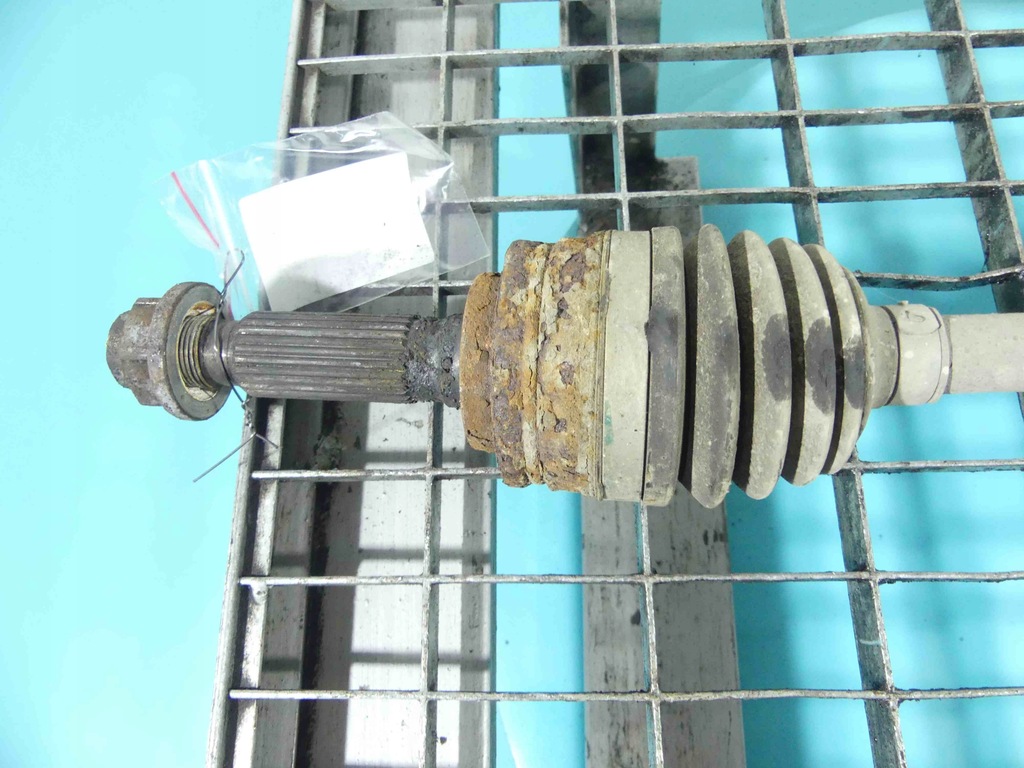 фото №2, Привідний вал задня права outlander iii 12- 2.0 16v