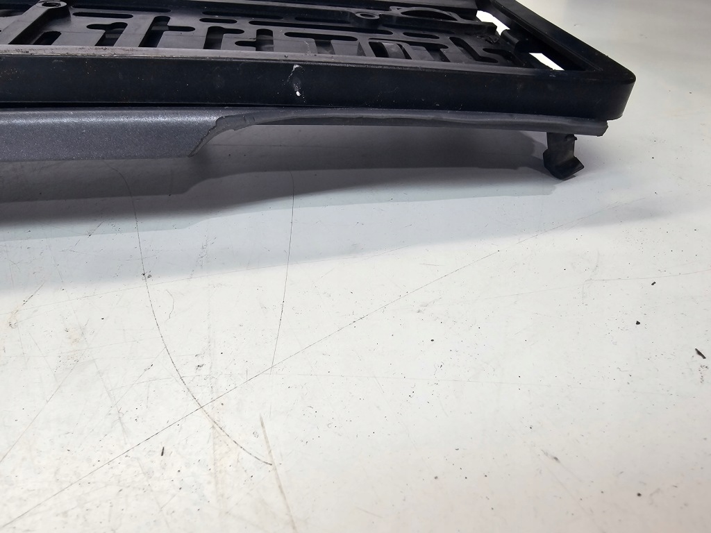 Накладка номерного знака регистрационный a6 c6 4f0807285bs Цена