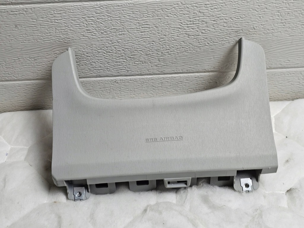 фото №1, Заглушка захист подушки безпеки колінної подушка безпеки toyota prius iii europa