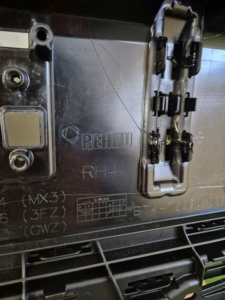 фото №15, Audi q8 4m8 lift решётка радиатора решётка радиатора решётка радиатора радиатора 4m8853651 оригинал чёрный