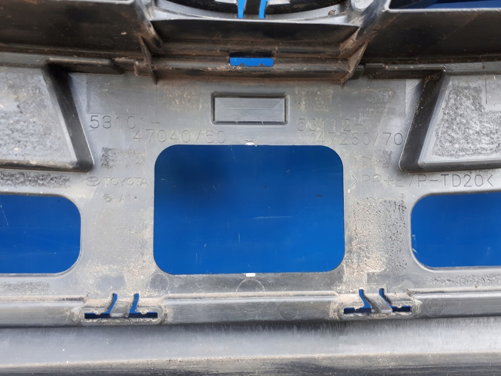 фото №10, Toyota prius plug in 17-19 решётка бампера бампер