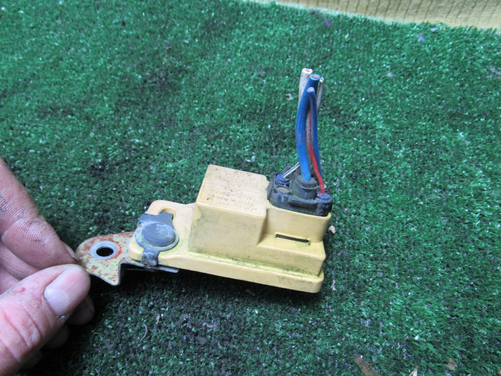 фото №1, Модуль омивача corolla verso ii 85942-0f010