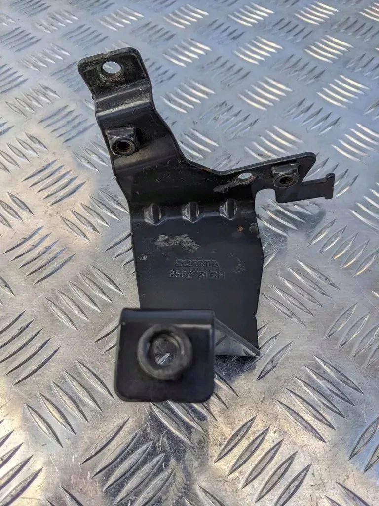 фото №1, Кронштейн кронштейн протитуманної фари scania ntg права сторона