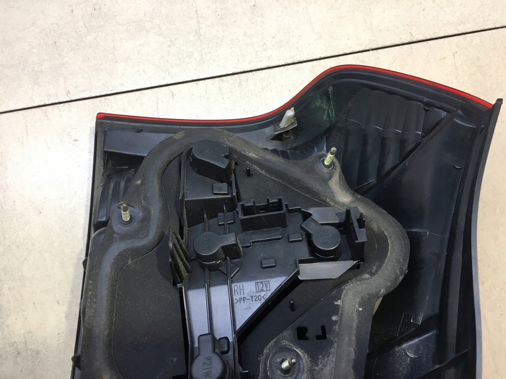 фото №7, Лампа правый задняя corolla e12 1.6