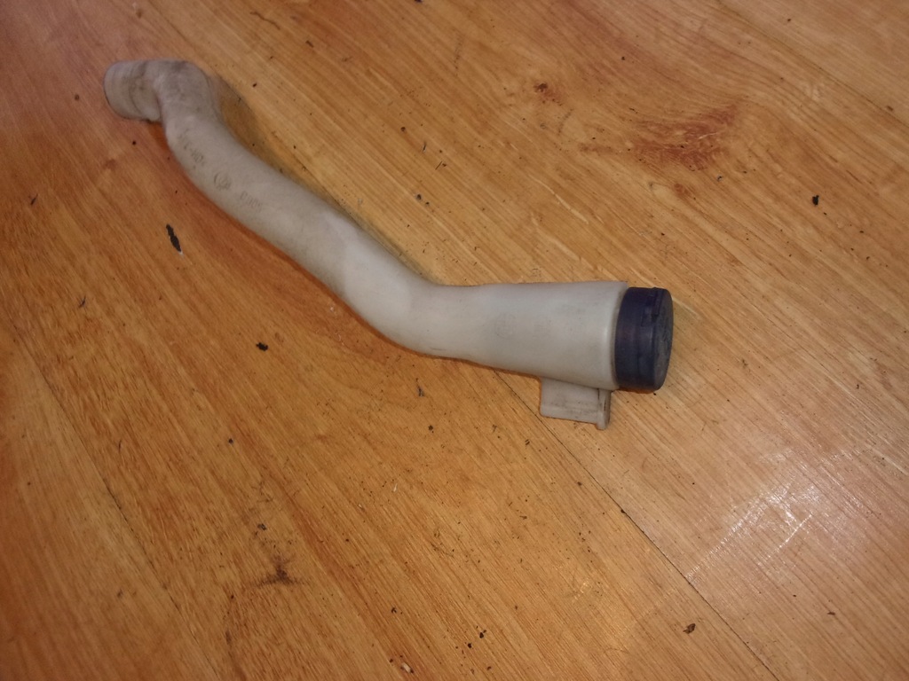 фото №1, Alfa romeo giulietta заливная горловина бачок омывателя