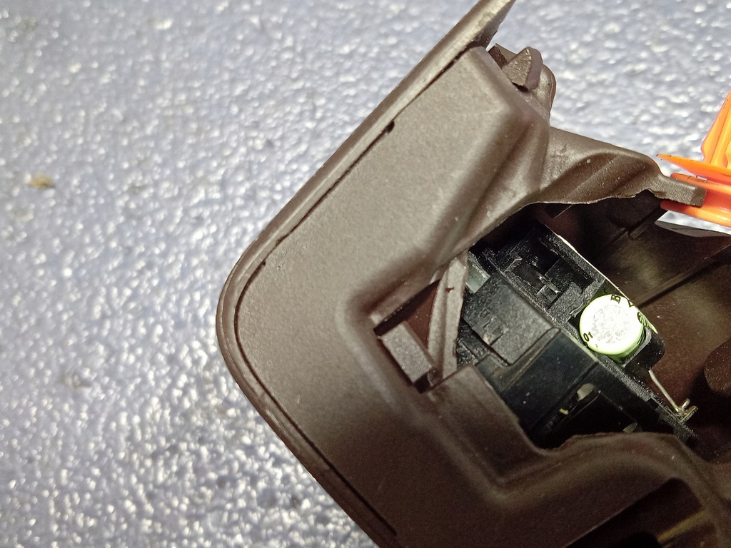 фото №4, Cls w218 треугольник динамик дверь левый перед harman espresso a2187200248