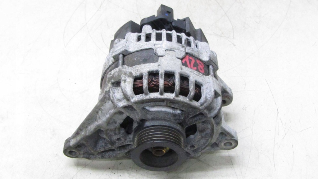 Mercedes gla x156 2.2 генератор 15- Оригинал