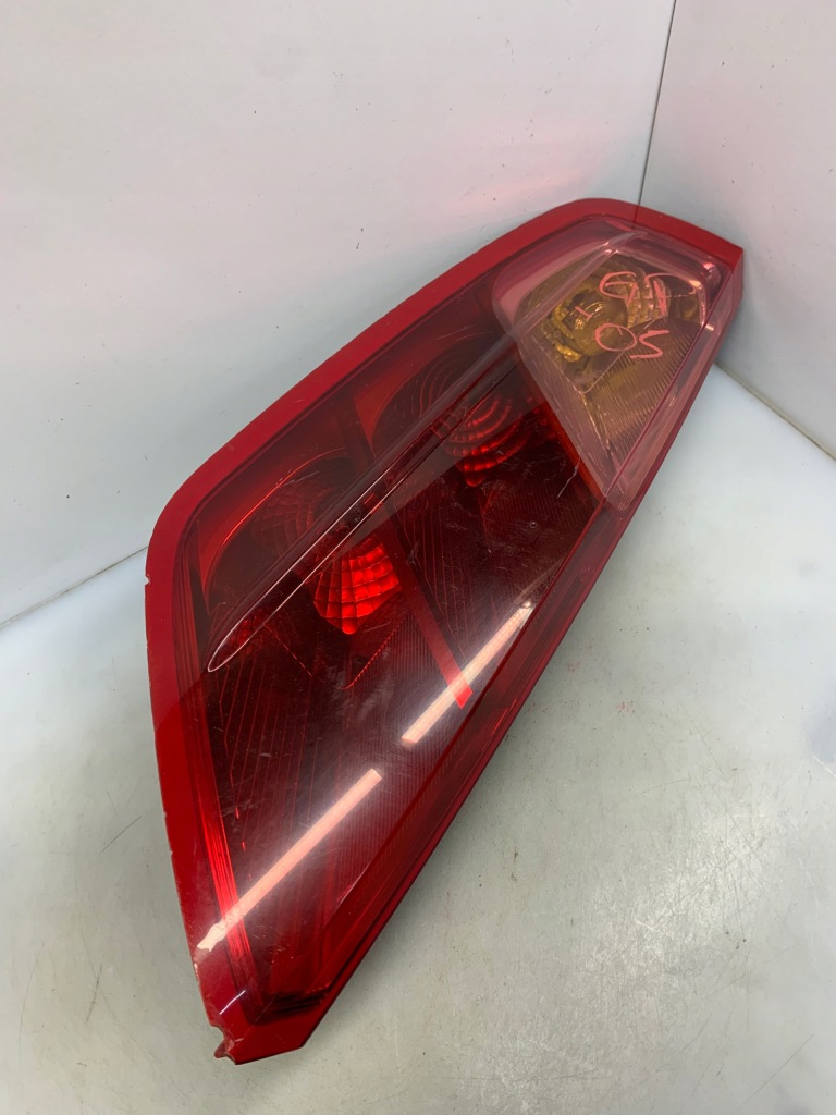Купити Лампа ліва задня fiat 45368 fca