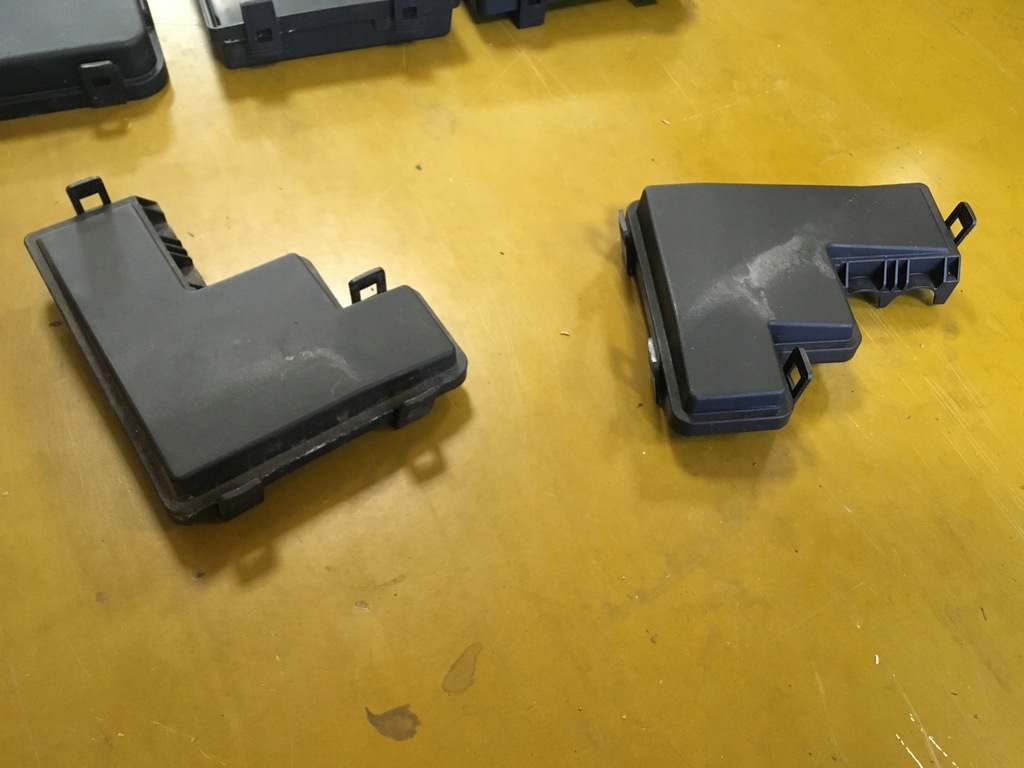 фото №4, Защита крышка предохранителей nissan x-trail t32