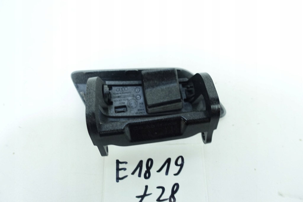 фото №6, Заглушка распылителя левая audi a6 c8 4k0807787b