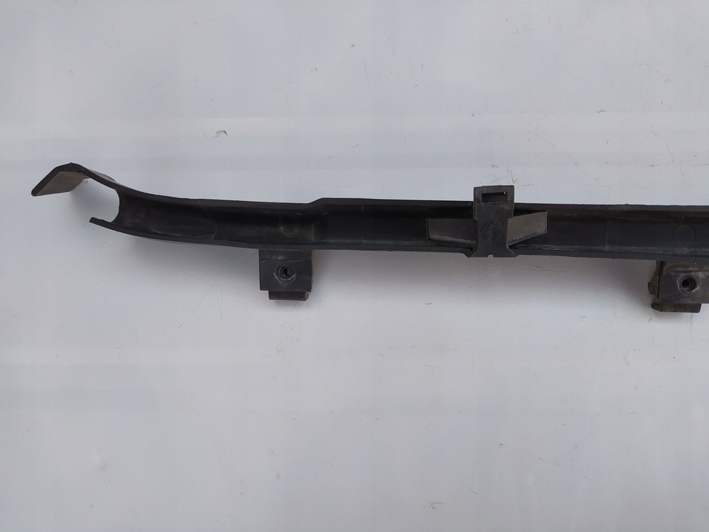 фото №6, Направляющая молдинг кронштейн бампера - renault laguna i